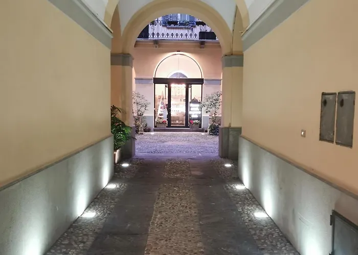 Flora Inn, Super Sweet - Centro Daire Bergamo